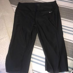 Nike crop leggings